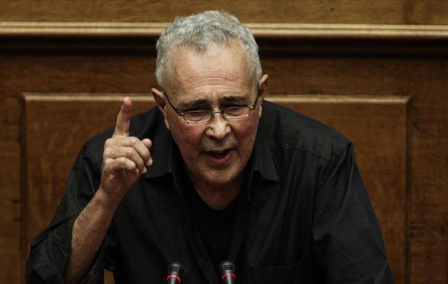 Έξαλλος με Μητσοτάκη ο Ζουράρις: Τι έχει κάνει αυτός για την Ελλάδα;