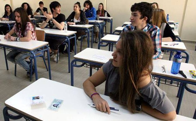 Τα σπάει βιντεάκι για τις πανελλήνιες εξετάσεις – Οι προβλέψεις για επιτυχία!