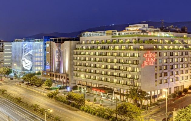 “Κανόνι” στο Ledra Athens