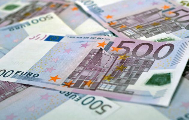 ΕΚΤ: Σταματάει η έκδοση του 500ευρου, αλλά από το 2018