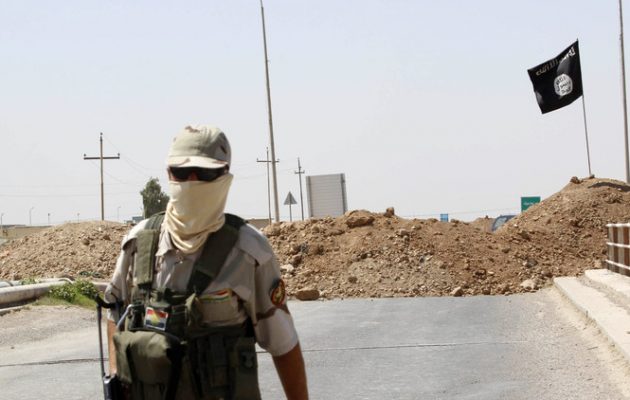 Το Ισλαμικό Κράτος θάβει ζωντανούς τους τζιχαντιστές που αρνούνται να πολεμήσουν