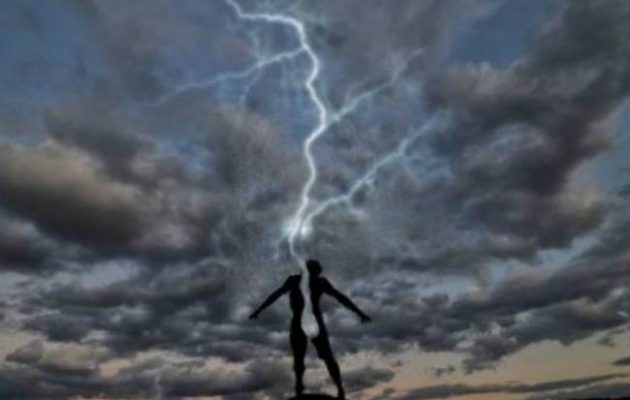 Απίστευτο: Σε ποια χώρα κεραυνοί σκότωσαν 50 ανθρώπους σε δυο μέρες!