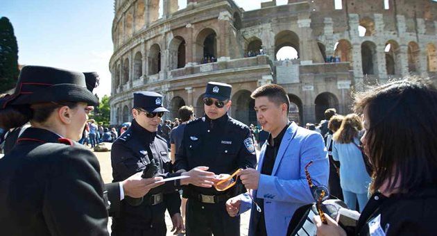 Ιταλία: Κινέζοι αστυνομικοί σε περιπολίες για το φόβο τρομοκρατίας