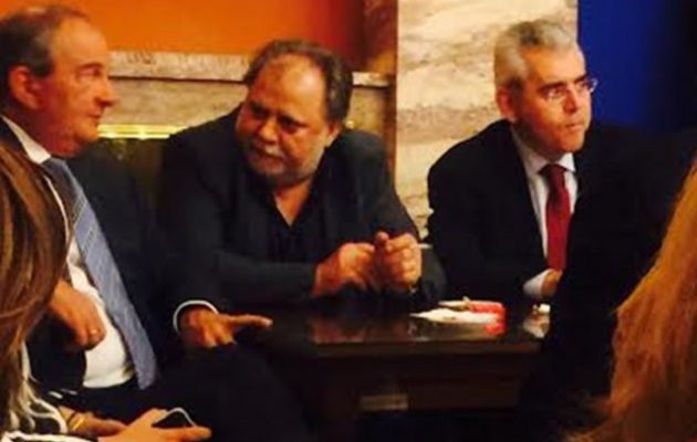 Τι έλεγε ο Καραμανλής σε “πηγαδάκι” στο καφενείο της Βουλής;