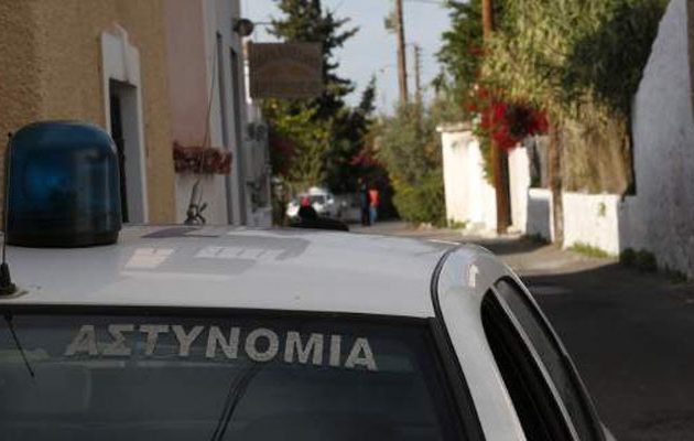 Σοκ: 37χρονη έβαζε την 8χρονη ανηψιά της να χαϊδεύεται και την βιντεοσκοπούσε