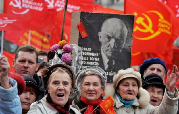Απαγορεύεται κάθε αναφορά στον κομμουνισμό στην Πολωνία