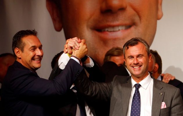 Πέρασε μπροστά στο νήμα ο ακροδεξιός υποψήφιος στην Αυστρία