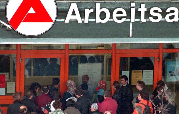 Γερμανία: Ιστορικό χαμηλό στην ανεργία