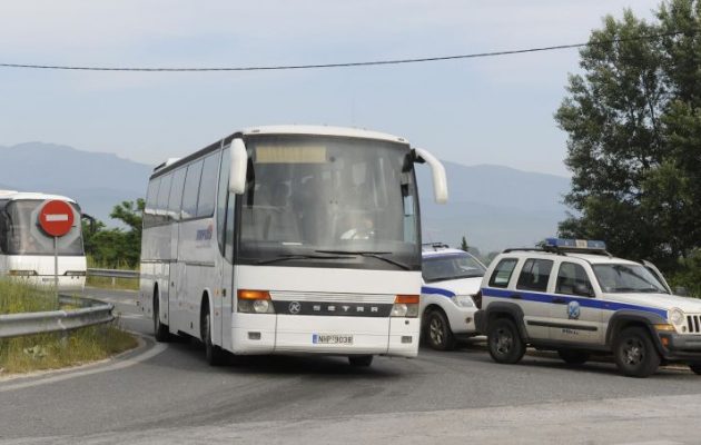 Πάνω από 1.100 πρόσφυγες έφυγαν από Ειδομένη – Σύλληψη δημοσιογράφου της Bild