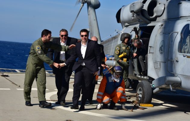 Αυστηρό μήνυμα Καμμένου προς Τουρκία: “Δεν παραχωρούμε ούτε χιλιοστό”