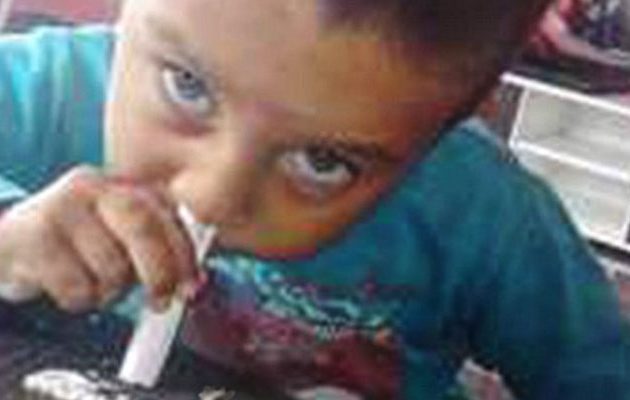 Αλήθεια ή ψέμα; Σάλος με τη φωτογραφία τρίχρονου Βούλγαρου να κάνει χρήση κοκαΐνης