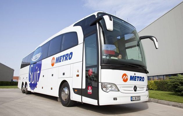 Εργαζόμενος σε λεωφορείο αυνανίστηκε πάνω σε μία κοιμισμένη επιβάτιδα