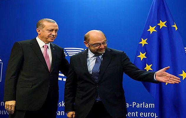 “Πόρτα” έφαγαν οι Τούρκοι από την ΕΕ: Όχι στην απελευθέρωση της βίζας λέει ο Σουλτς
