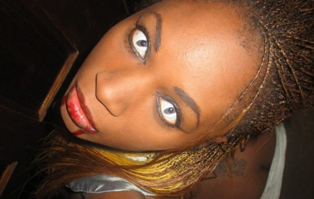 Η “γάτα” των ταινιών τρόμου έχει δέκα παιδιά (βίντεο)