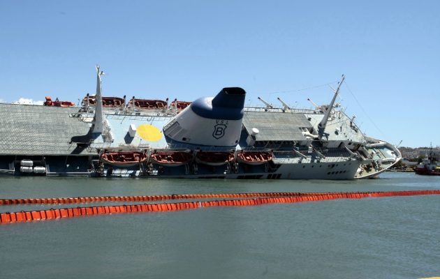 Το “Παναγία Τήνου” άντεξε απίστευτες φουρτούνες πριν βουλιάξει στον Πειραιά