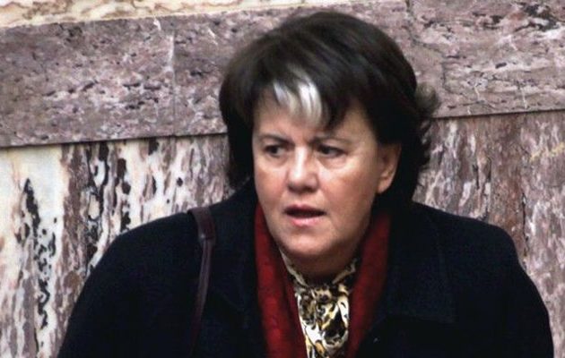 Ρατσιστικό έμεσμα από την πρώην… εκπρόσωπο τάφου Παναγιωταρέα