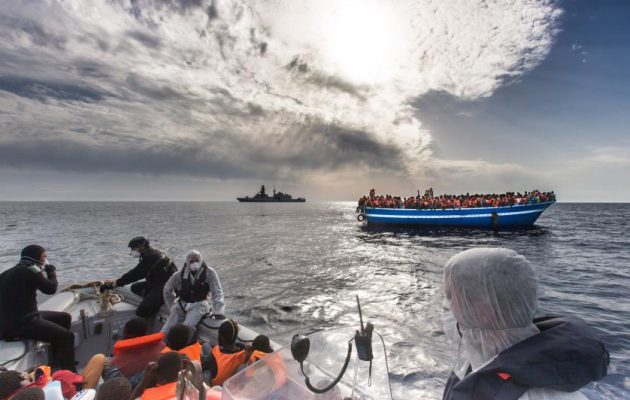 Φρίκη: Πνίγηκαν 800 πρόσφυγες ταξιδεύοντας για την Ιταλία