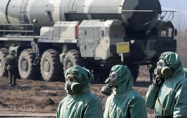 Βρετανός στρατηγός: Το ΝΑΤΟ ρισκάρει πυρηνικό πόλεμο με τους Ρώσους