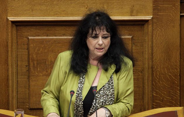 Βαγενά: Δεν μας τρομάζουν τα 99 χρόνια, εδώ αντέξαμε 400 χρόνια σκλαβιά