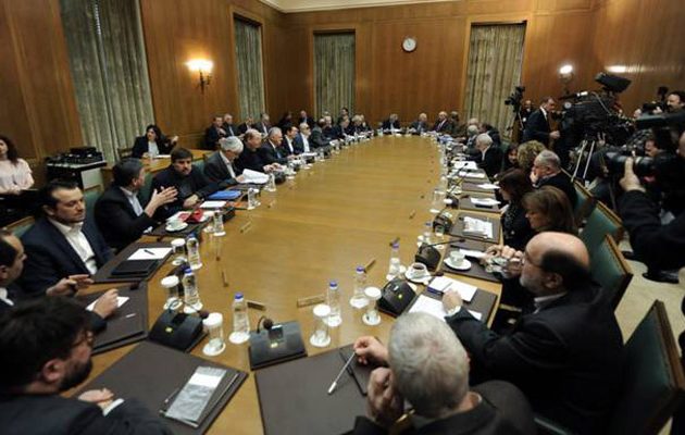O Tσίπρας συγκαλεί έκτακτο υπουργικό συμβούλιο την Τρίτη