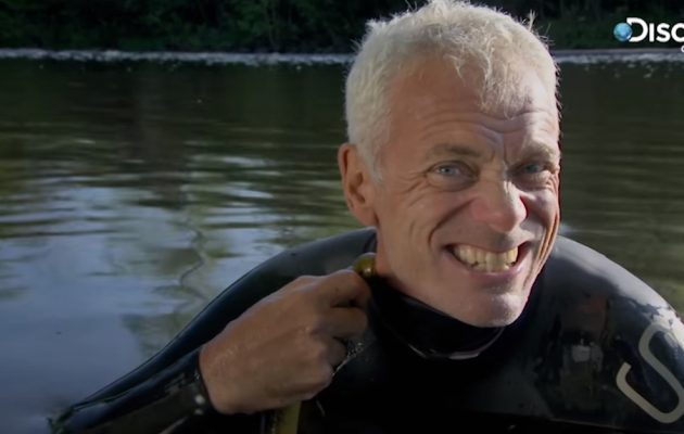 Ψάρι «βαμπίρ» κατακτά τα ποτάμια της Αγγλίας ρουφώντας… αίμα (βίντεο)