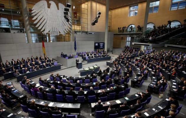Τι είπαν στη DW Γερμανοί βουλευτές για Brexit και… Grexit