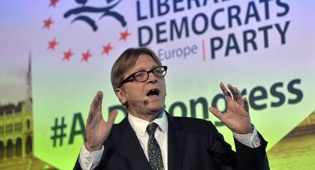 Φερχόφστατ: Η ΕΕ πρέπει να αποκτήσει μια ισχυρή ευρωπαϊκή κυβέρνηση