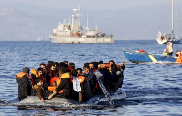 Αυστρία: “Οι μετανάστες να κλείνονται σε νησί ή να απελαύνονται άμεσα”