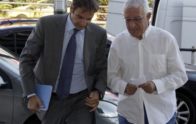 “Κυριάκο, ξεσκίστηκες να γίνεις αρχηγός, τώρα που έγινες, να ξεχάσεις το καλοκαιράκι”