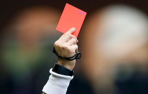Ποδοσφαιριστής αποβλήθηκε γιατί… αερίστηκε!