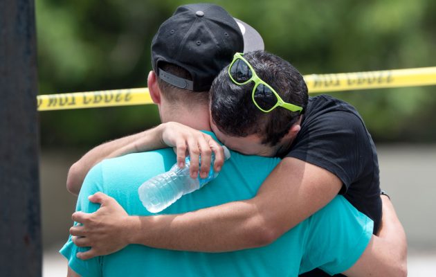 Το Ισλαμικό Κράτος ανέλαβε και επισήμως την ευθύνη για το μακελειό στις ΗΠΑ