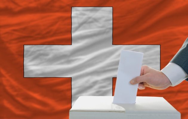 Ιδού πώς λειτουργεί η Άμεση Δημοκρατία – Τι ψηφίζουν αυτή την Κυριακή στην Ελβετία