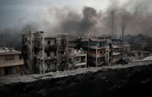 Οι τζιχαντιστές βομβαρδίζουν Κούρδους και κυβερνητικούς στο Χαλέπι