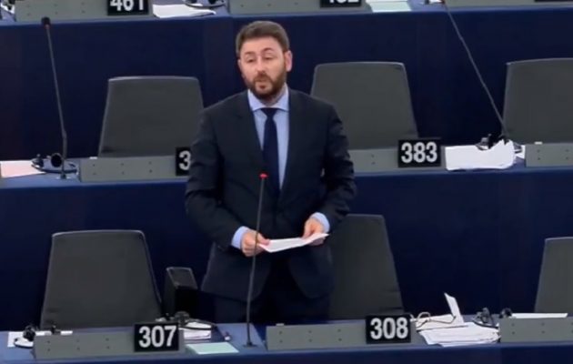 Σαν “χταπόδι” χτύπησε ο Ανδρουλάκης τον Ερντογάν στο Ευρωκοινοβούλιο (βίντεο)