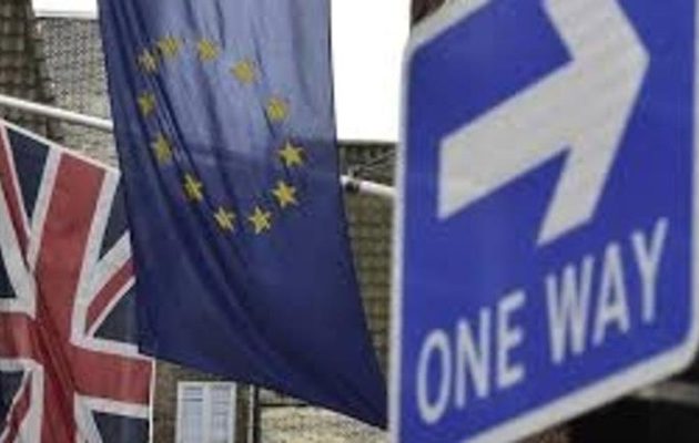 Κερδίζει έδαφος το Brexit: Μπροστά με 6% σε νέα δημοσκόπηση