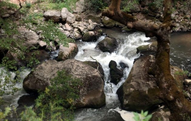 Τραγωδία στα Καλάβρυτα: Νεκρός εντοπίστηκε ο εννιάχρονος Βασίλης
