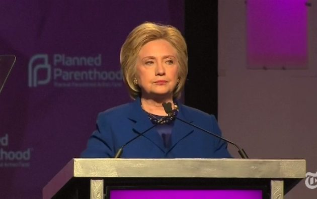 Χίλαρι Κλίντον: Ο Τραμπ είναι σεξιστής και εχθρός των γυναικών