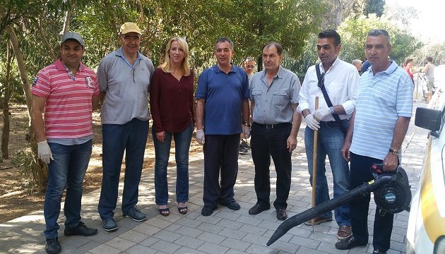 Τι γύρευε η Δούρου στο Μπαρουτάδικο;