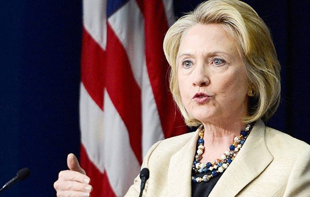 Η Κλίντον κατηγορεί για κατασκοπεία τη Ρωσία και τον Τραμπ για σύμμαχο του Πούτιν!