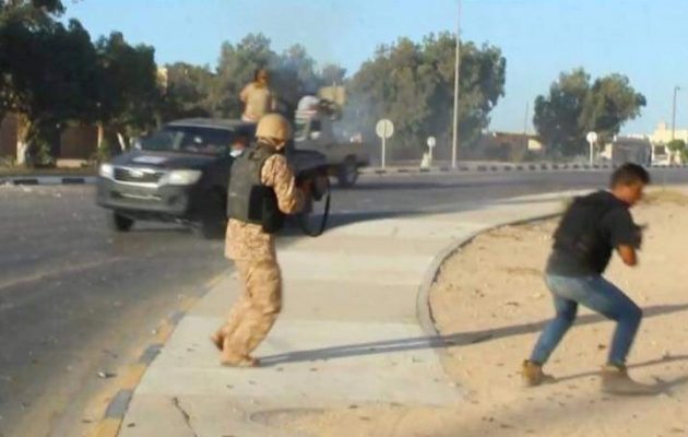 Το Ισλαμικό Κράτος “κρατά” ακόμα στη Σύρτη της Λιβύης – Οδομαχίες