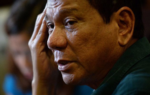 Ο Φιλιππινέζος πρόεδρος δικαιολογεί τις δολοφονίες δημοσιογράφων