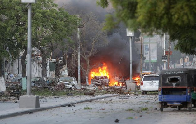 Φονική επίθεση τζιχαντιστών σε ξενοδοχείο στη Σομαλία