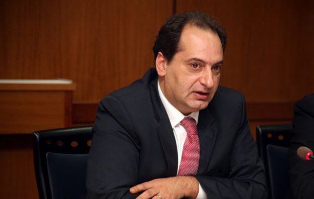 Σπίρτζης σε ρόλο… “πυροσβέστη” για την απεργία στα αεροδρόμια