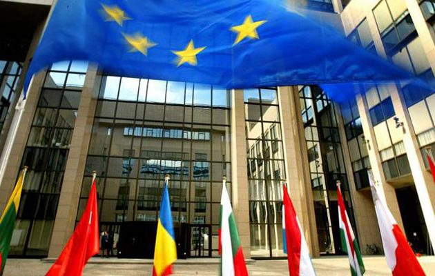 Σύνοδος Κορυφής: Καθεστώς υποψήφιας προς ένταξη χώρας στην ΕΕ σε Ουκρανία και Μολδαβία