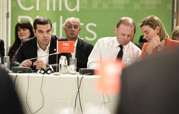 Κεραυνοί Τσίπρα για τη Δεξιά ενώπιον των Ευρωπαίων Σοσιαλιστών