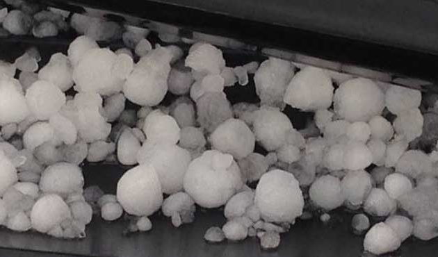 Ο καιρός θα παραμείνει άστατος μετά το μπουρίνι που ισοπέδωσε την Αττική