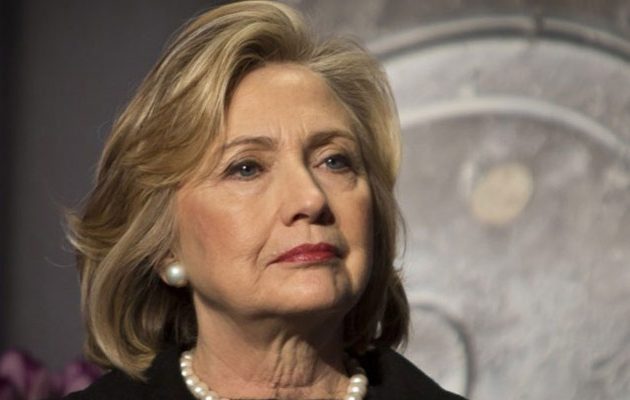 Στο στόχαστρο του FBI η Χίλαρι: Ανοίγει την υπόθεση με τα email 11 μέρες πριν τις εκλογές