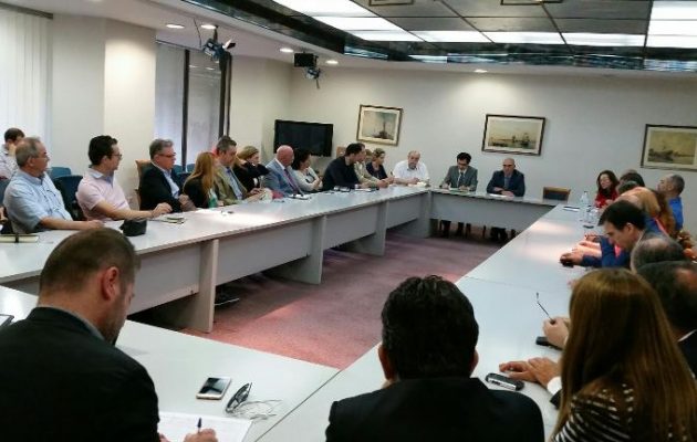 Συσκέψεις στο ΥΠΕΞ με θέμα την ενίσχυση της εξωστρέφειας της ελληνικής οικονομίας
