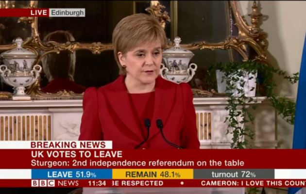 Η πρωθυπουργός της Σκωτίας πάει να δηλώσει “πίστη” στις Βρυξέλλες