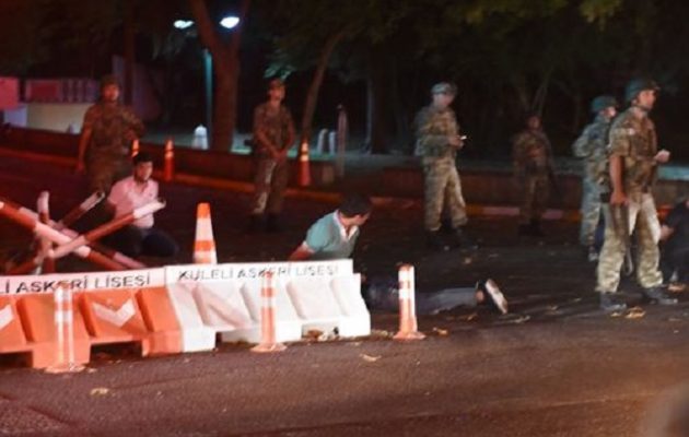 Χάος στην Τουρκία: Απαγόρευση κυκλοφορίας  από το στρατό – Τρέχουν στα ΑΤΜ οι Τούρκοι